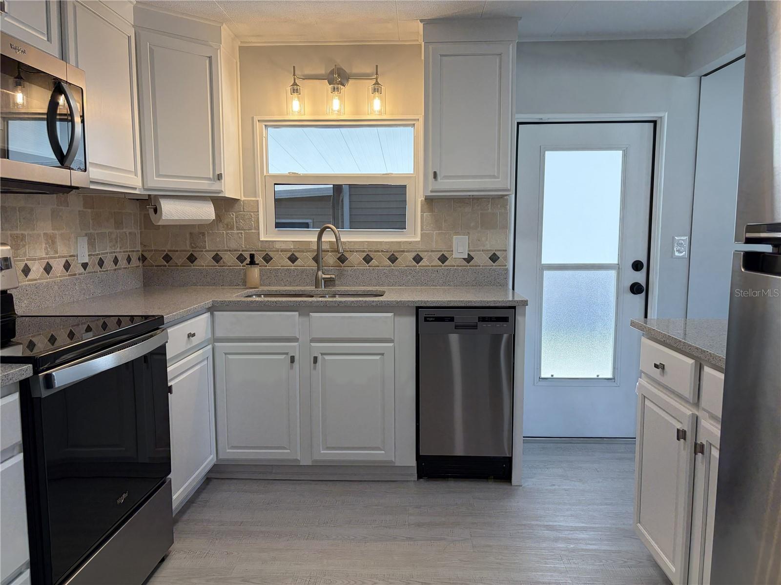 TRI-PAR ESTATES - Residential