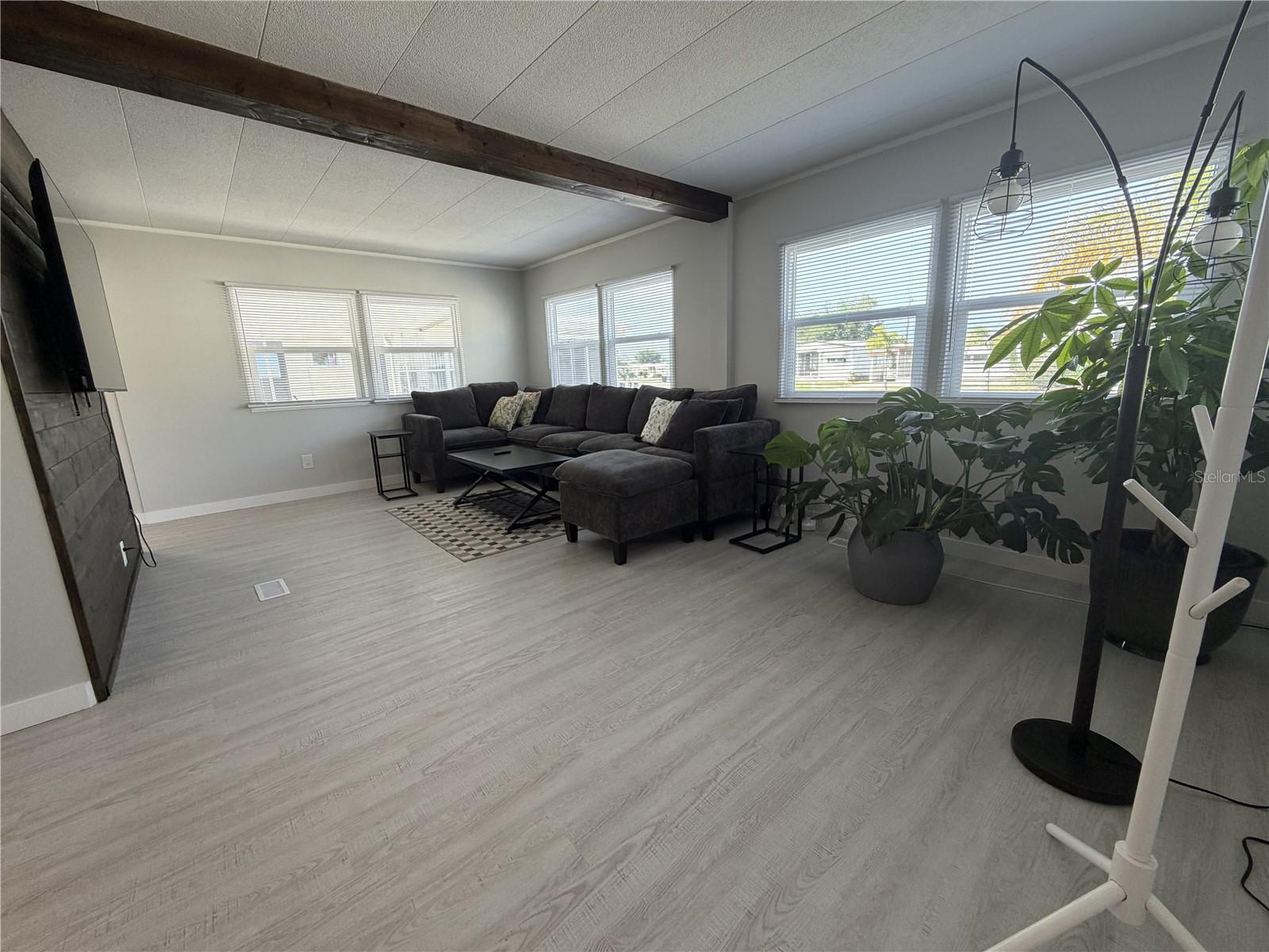 TRI-PAR ESTATES - Residential