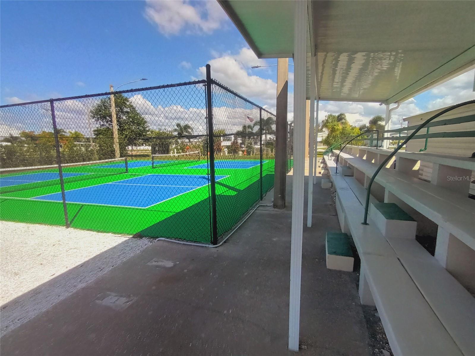 TRI-PAR ESTATES - Residential