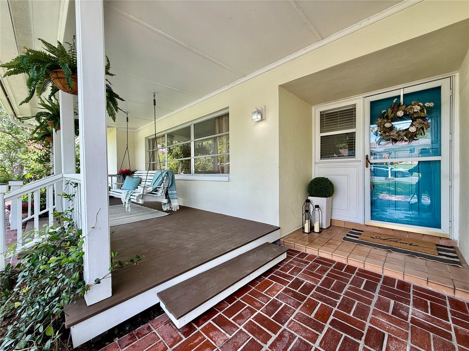 1665 MAGNOLIA DRIVE