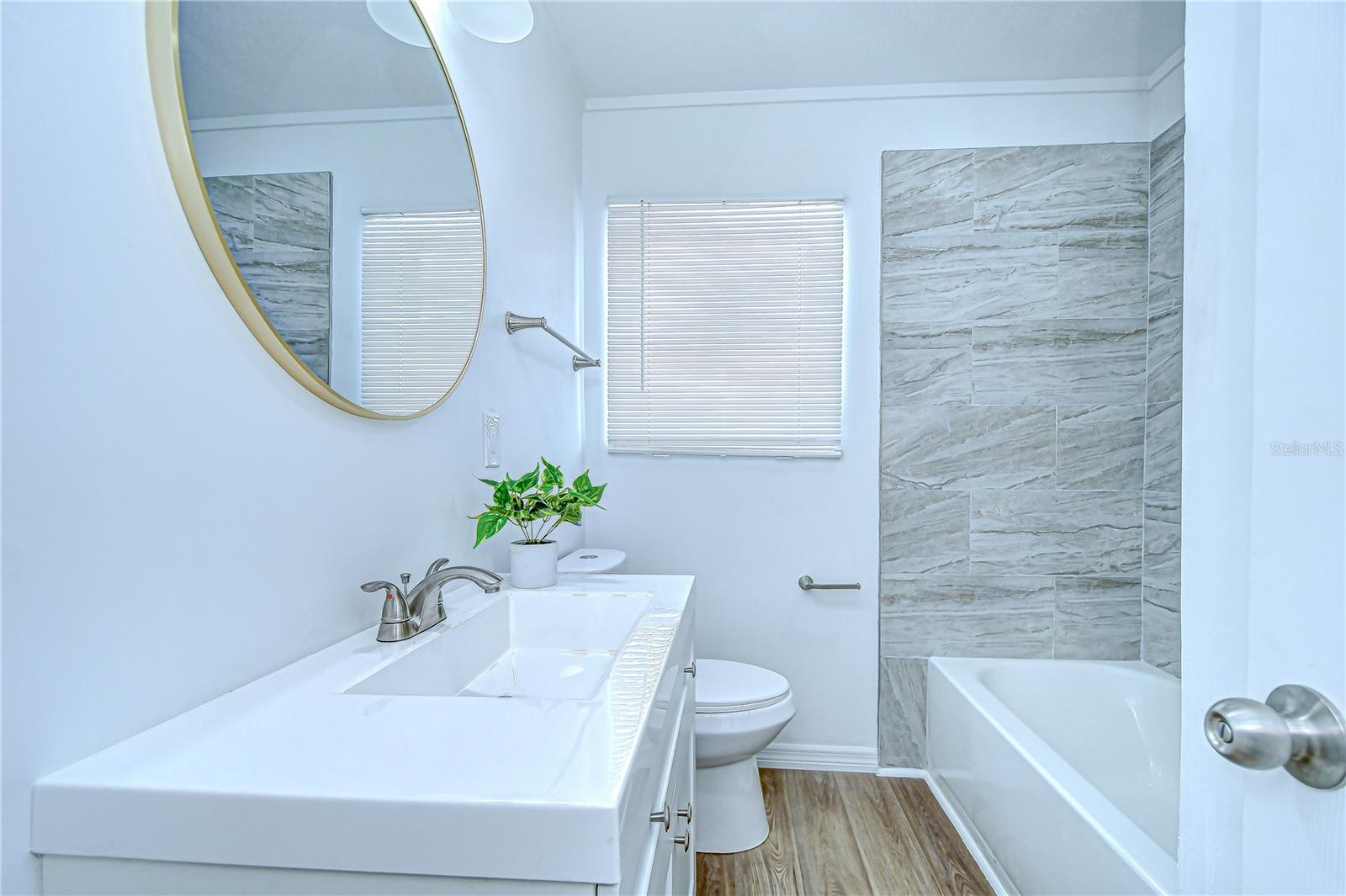 NORTH MADEIRA SHORES - Residential Lease