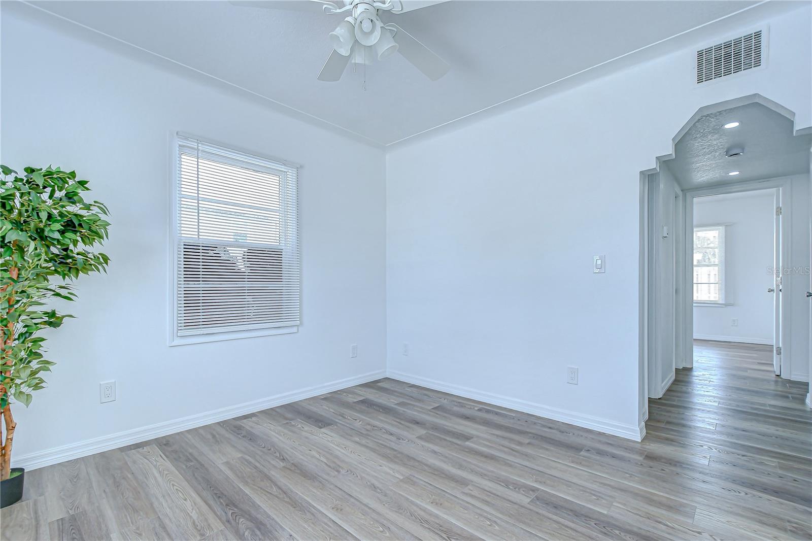 NORTH MADEIRA SHORES - Residential Lease