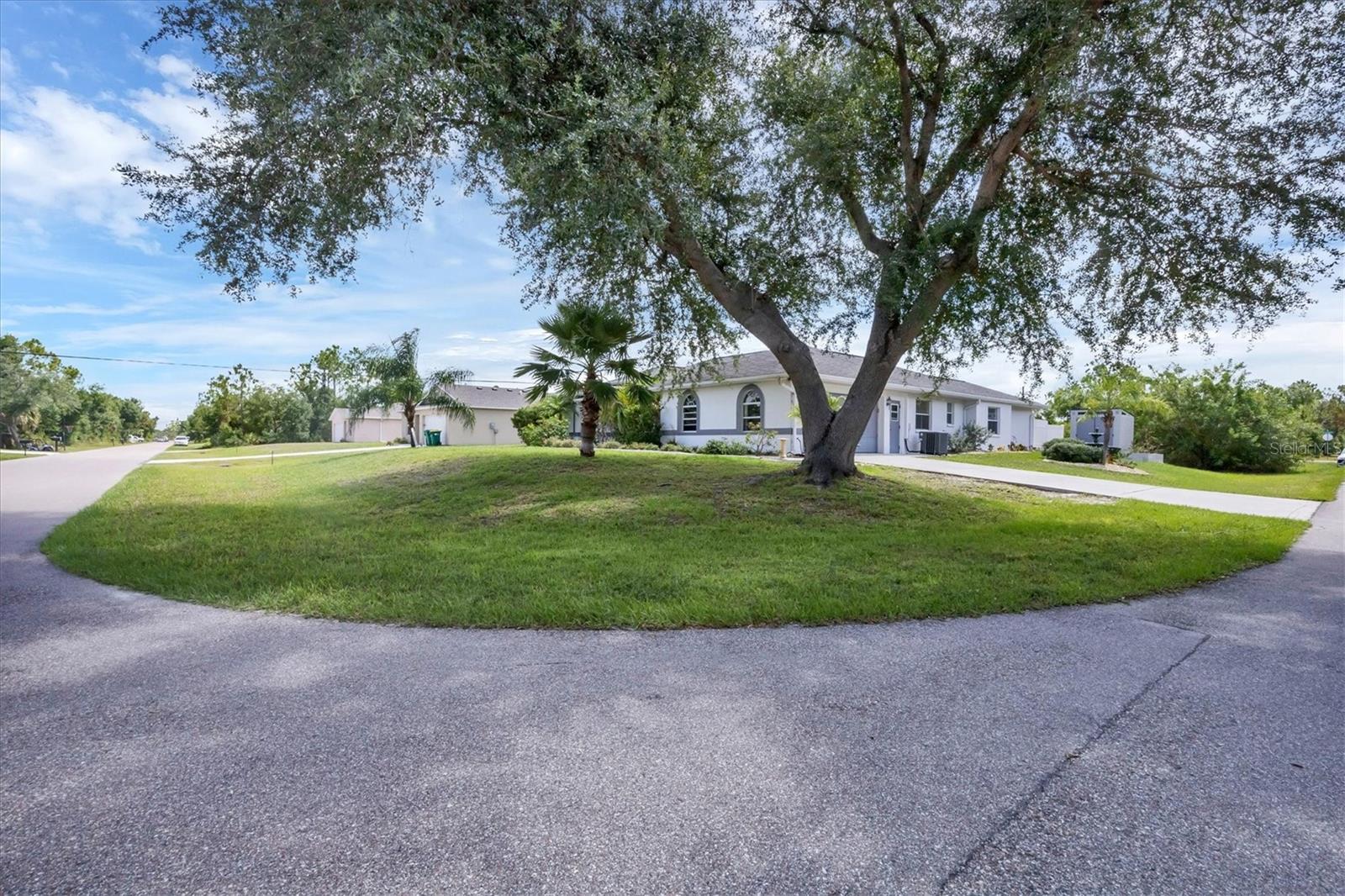 View PORT CHARLOTTE, FL 33954 house