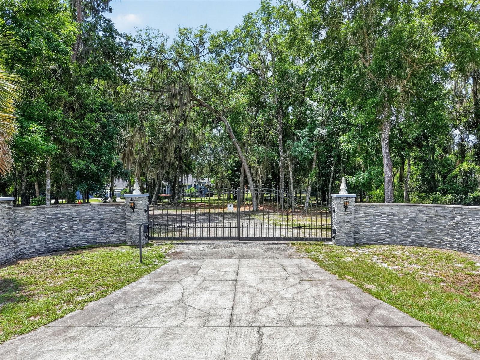 NORRIS DUPONT & GAUDRY GRANT - Residential