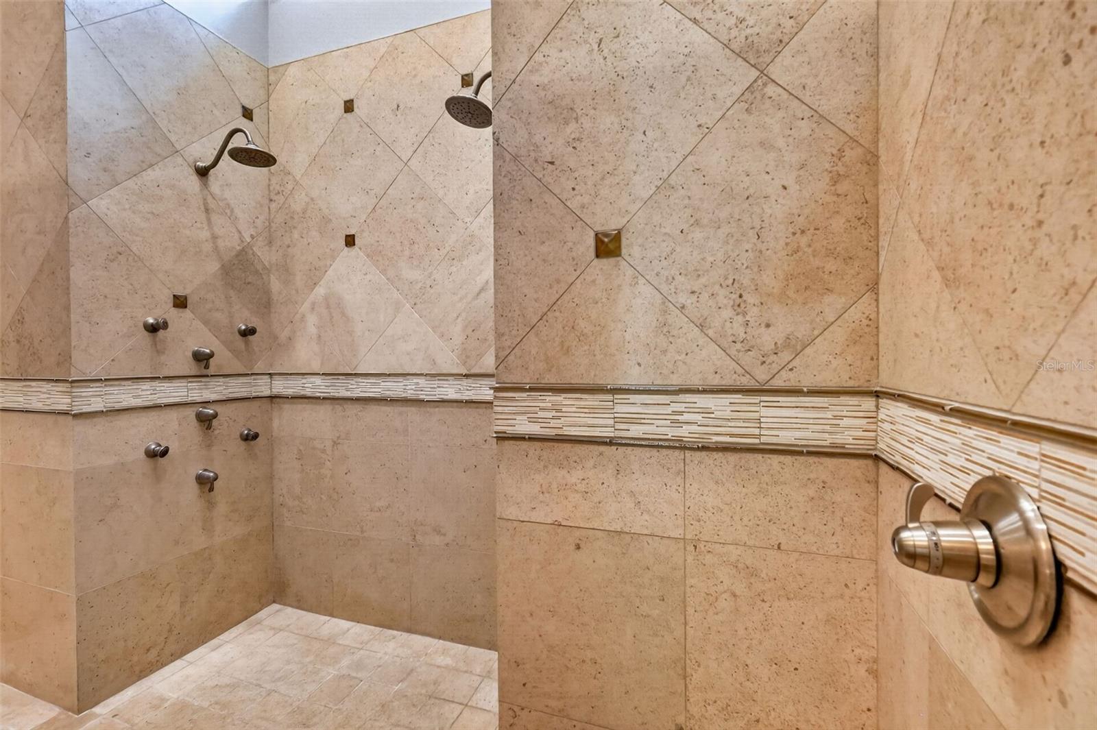 NORRIS DUPONT & GAUDRY GRANT - Residential
