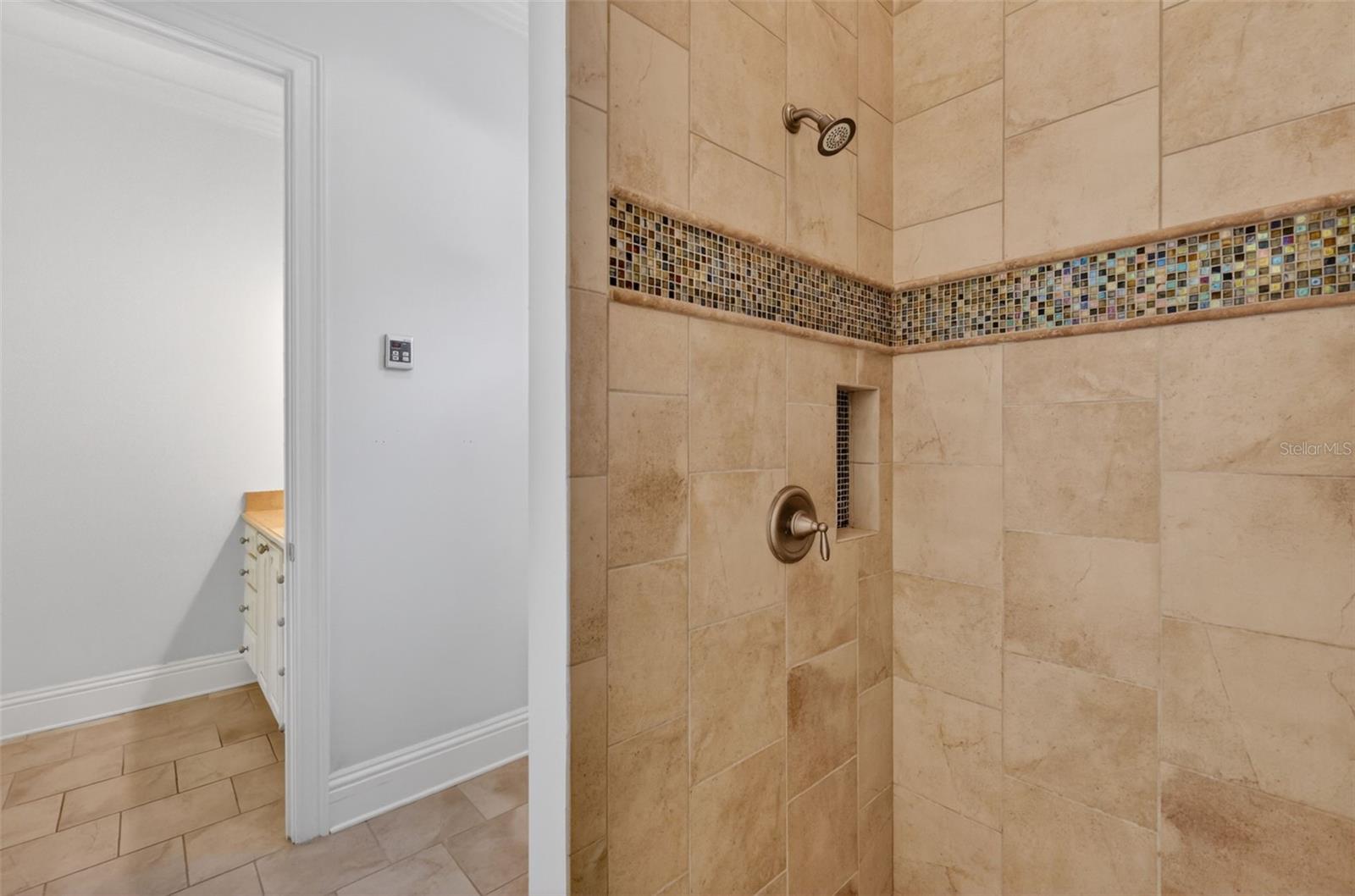 NORRIS DUPONT & GAUDRY GRANT - Residential