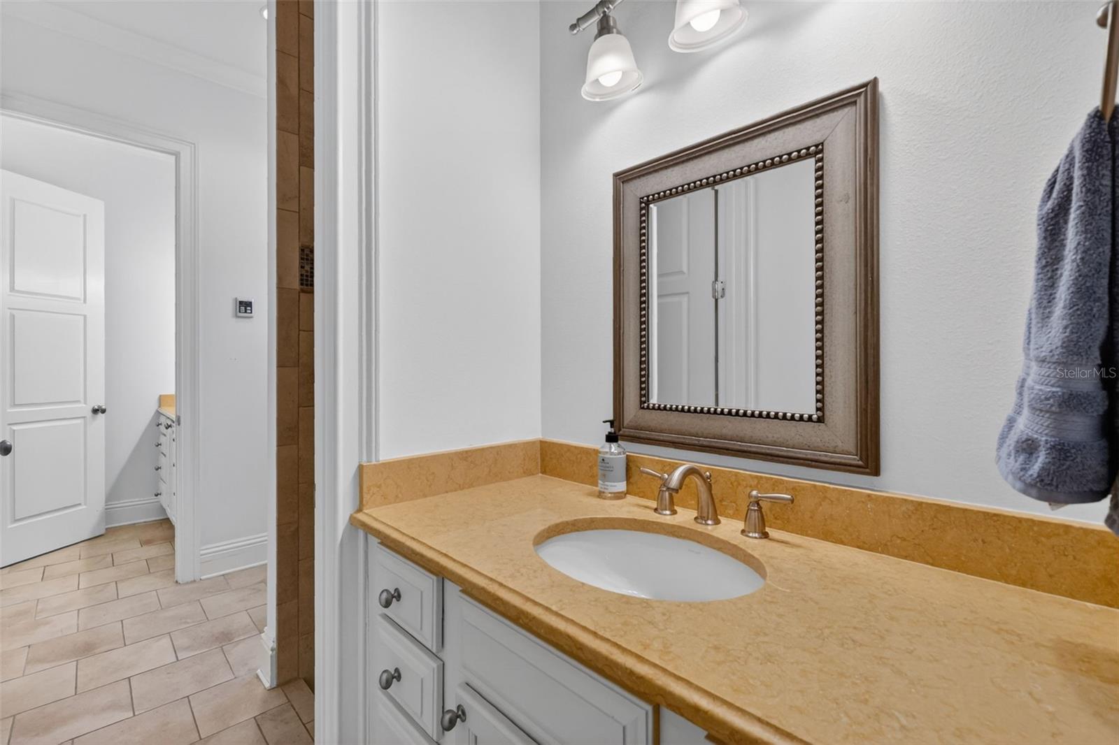 NORRIS DUPONT & GAUDRY GRANT - Residential