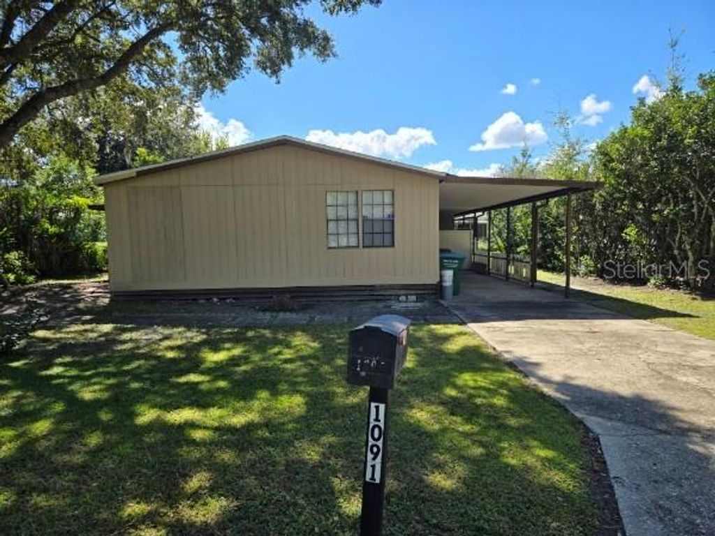 Photo of 1091 Shawnee Trail, Winter Springs, FL 32708 (MLS # O6353196)