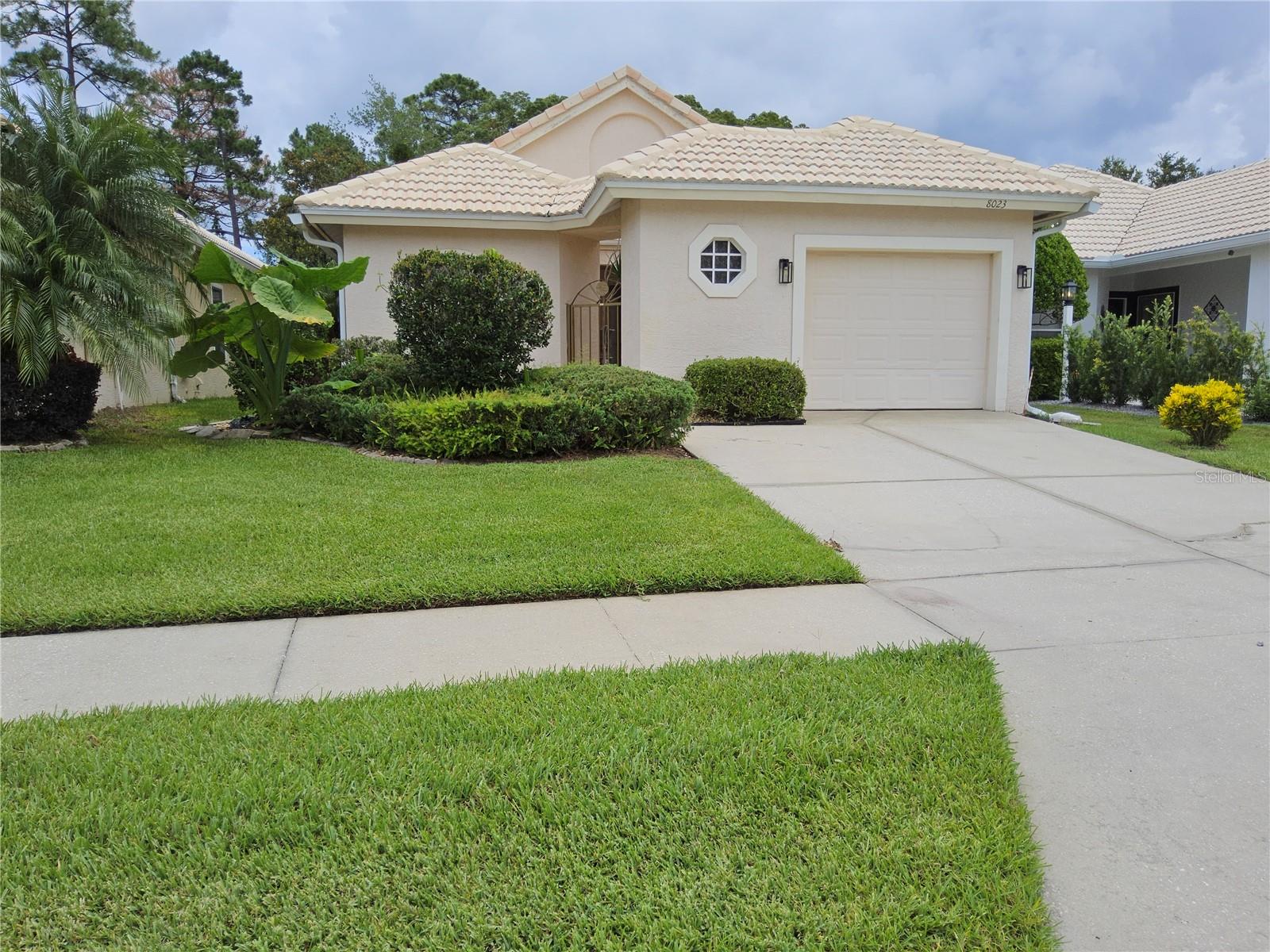 THE COUNTRY CLUB OF MOUNT DORA - Residential