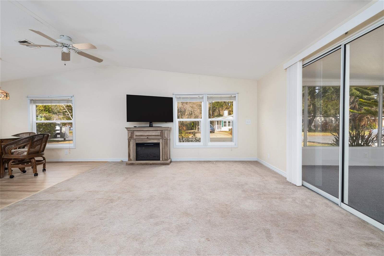 EDGEWATER LANDING PH 01 - Residential