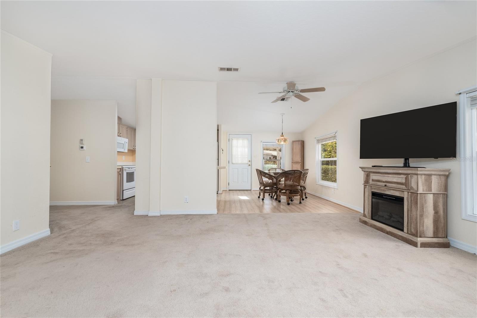 EDGEWATER LANDING PH 01 - Residential