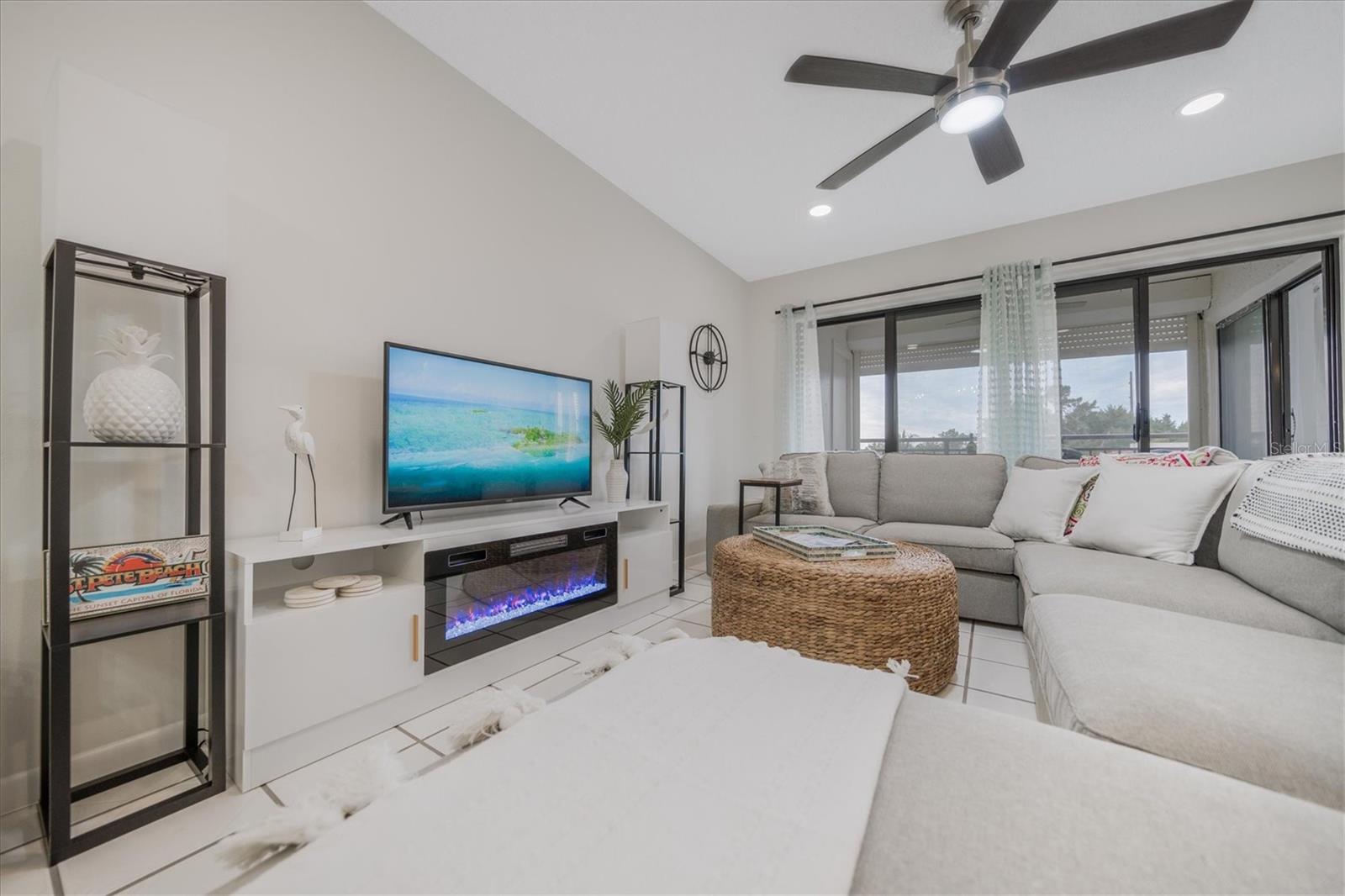 6372 PALMA DEL MAR BOULEVARD S 320