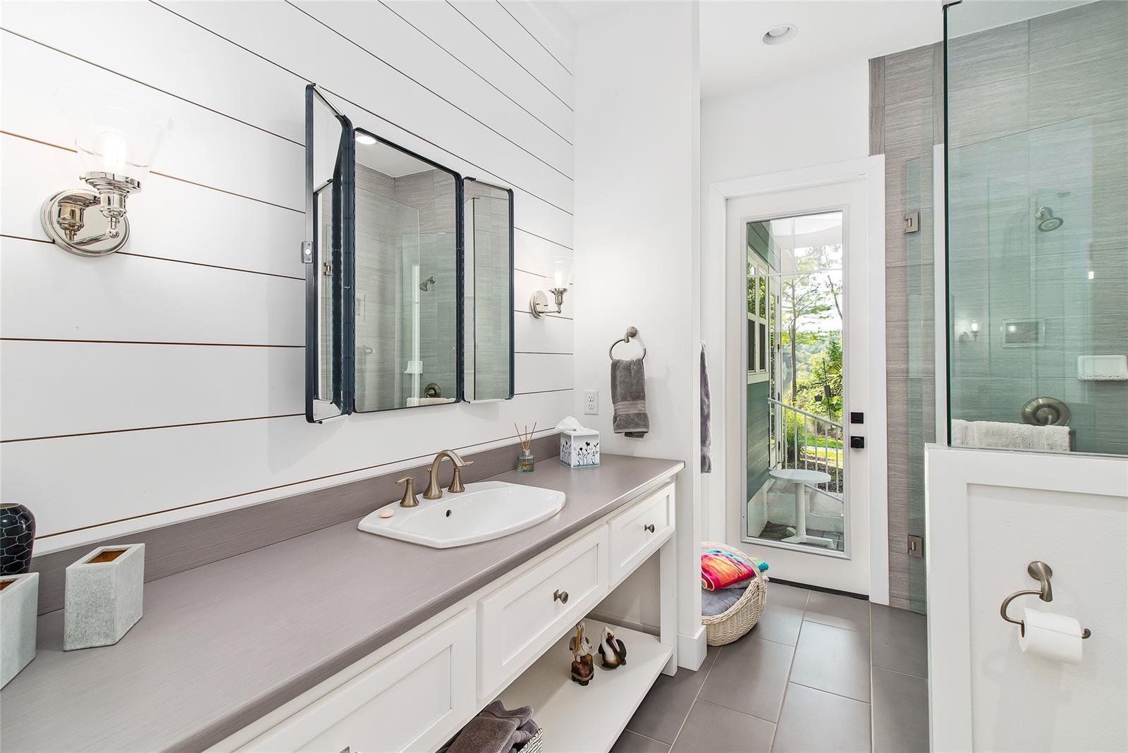 Lake Waterford Estates Unit - Residential