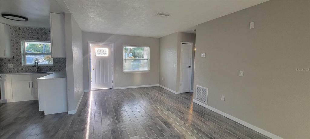 Photo of 5308 6th Street E, Bradenton, FL 34203 (MLS # A4688852)