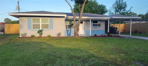 Photo of 5308 6th Street E, Bradenton, FL 34203 (MLS # A4688852)