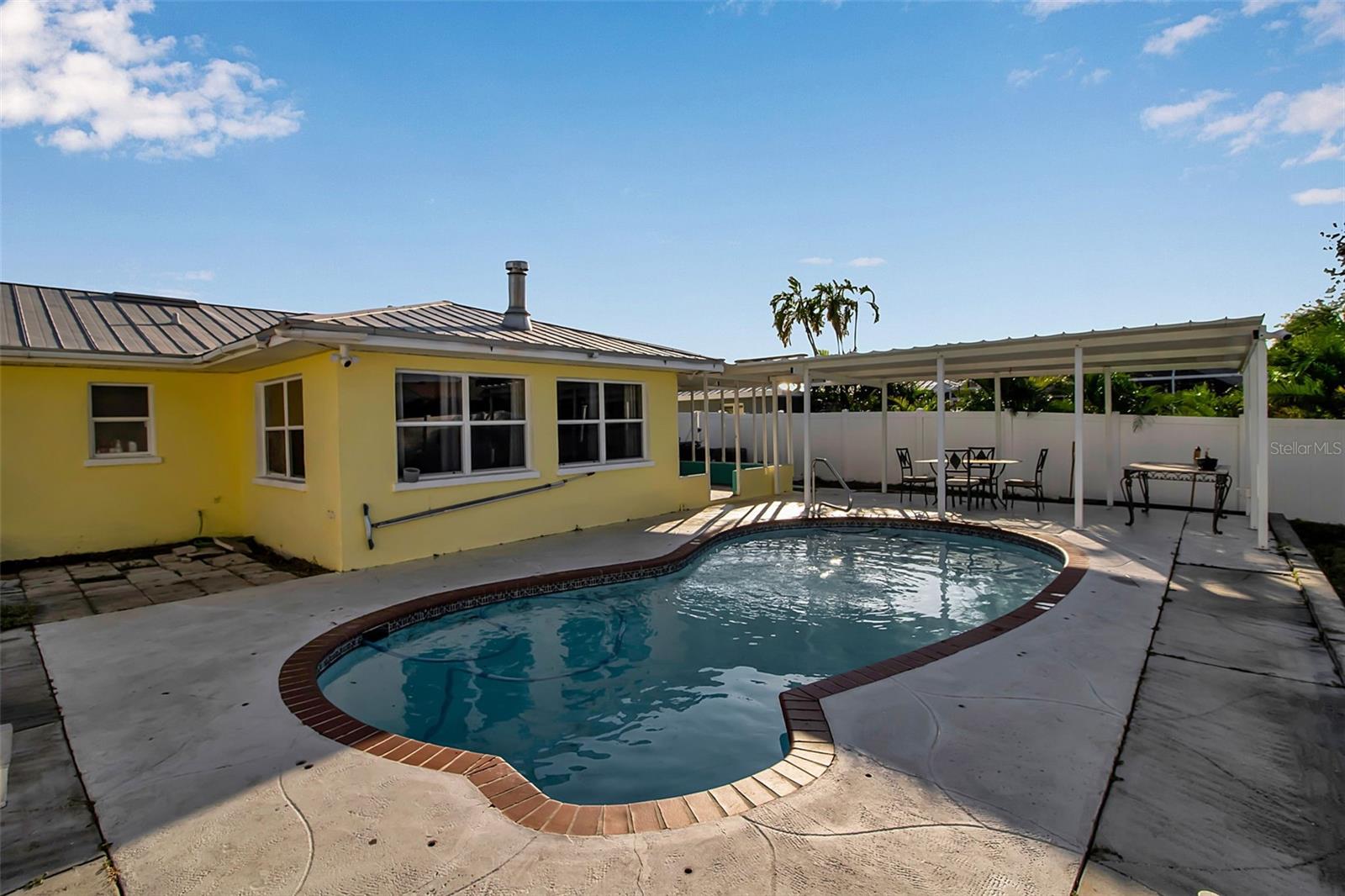 CUTRONA SUB - Residential