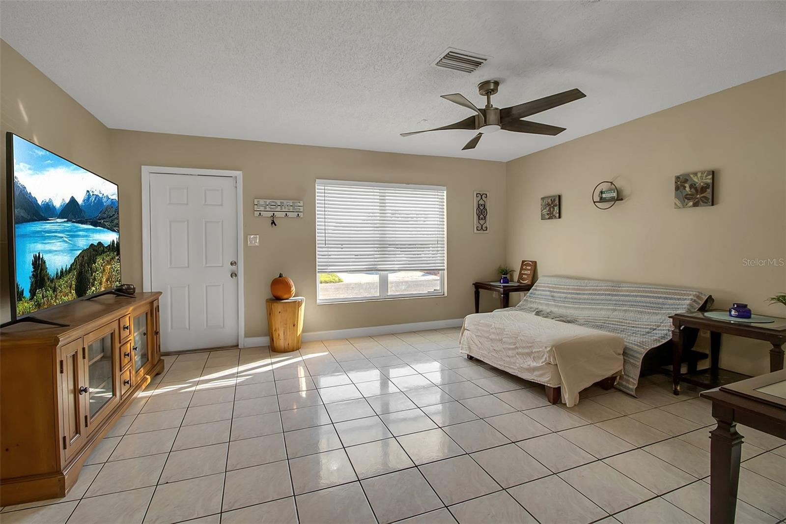 Casas a venda 3 - Jen Dantas 8504 43RD AVENUE DRIVE W