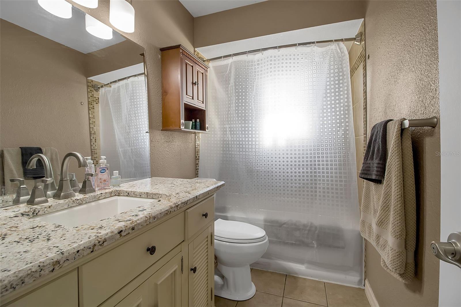 CUTRONA SUB - Residential