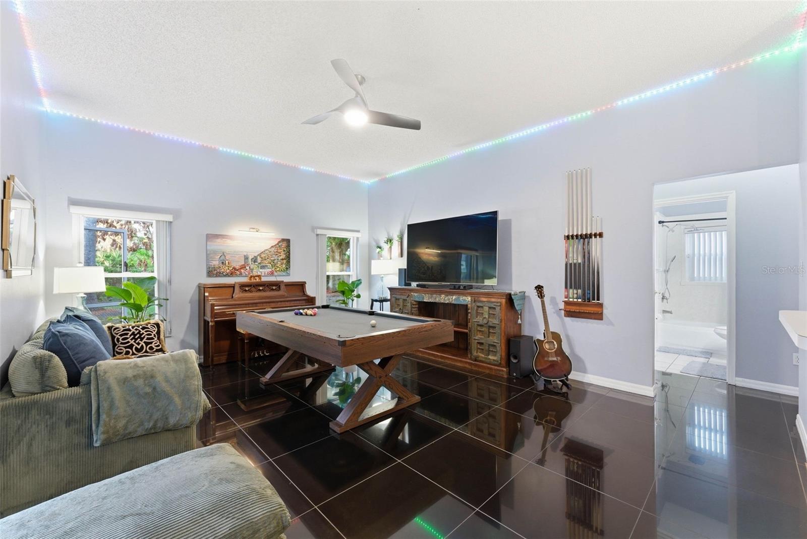 SOUTHCHASE - Residential