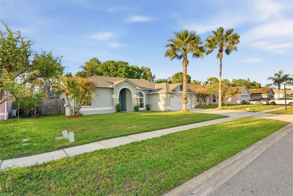 Photo of 1813 Crosswell Court, Orlando, FL 32837 (MLS # S5147751)