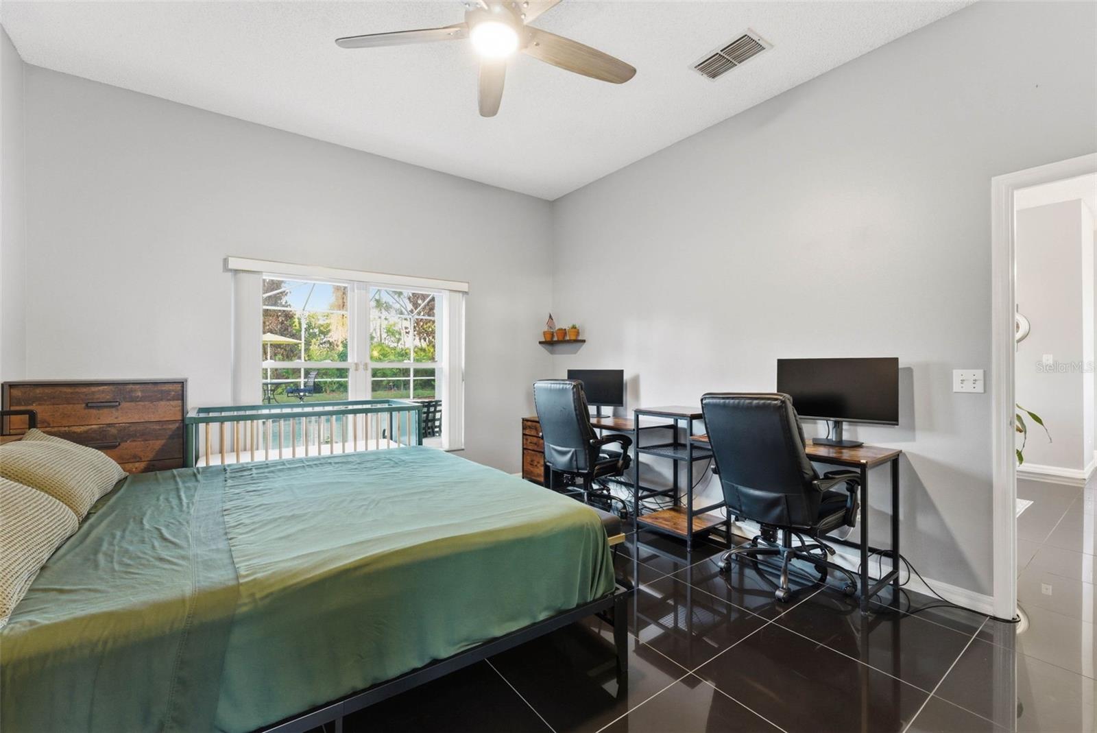 SOUTHCHASE - Residential