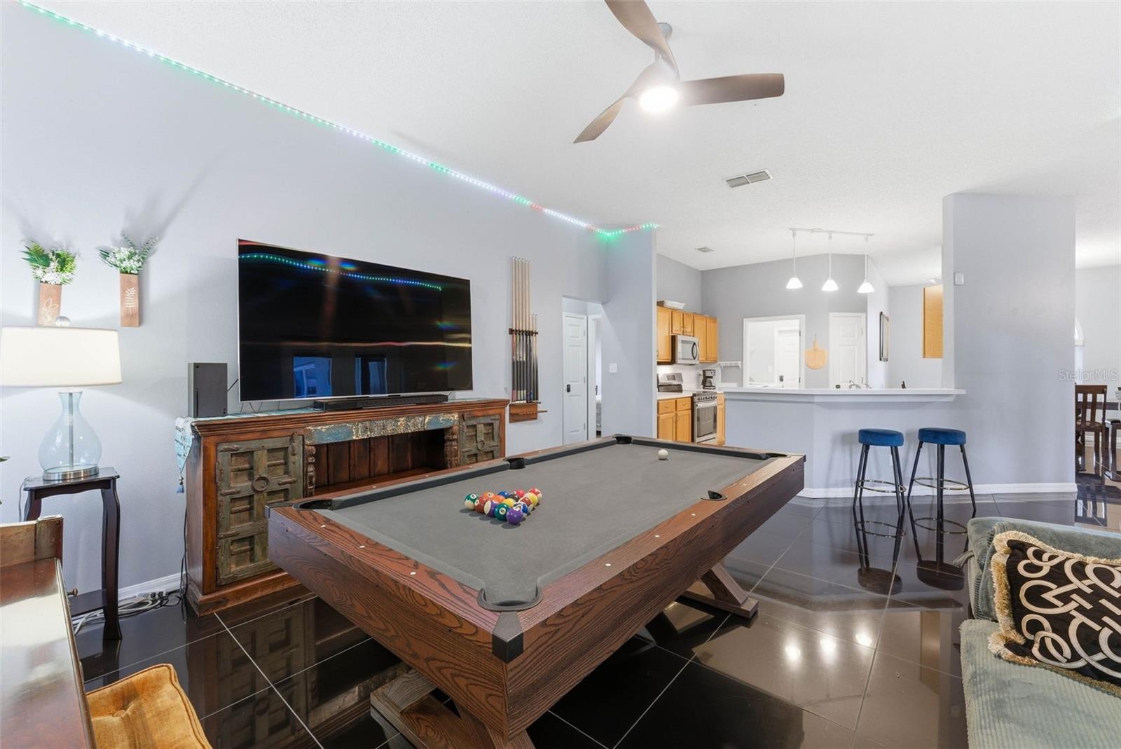 SOUTHCHASE - Residential