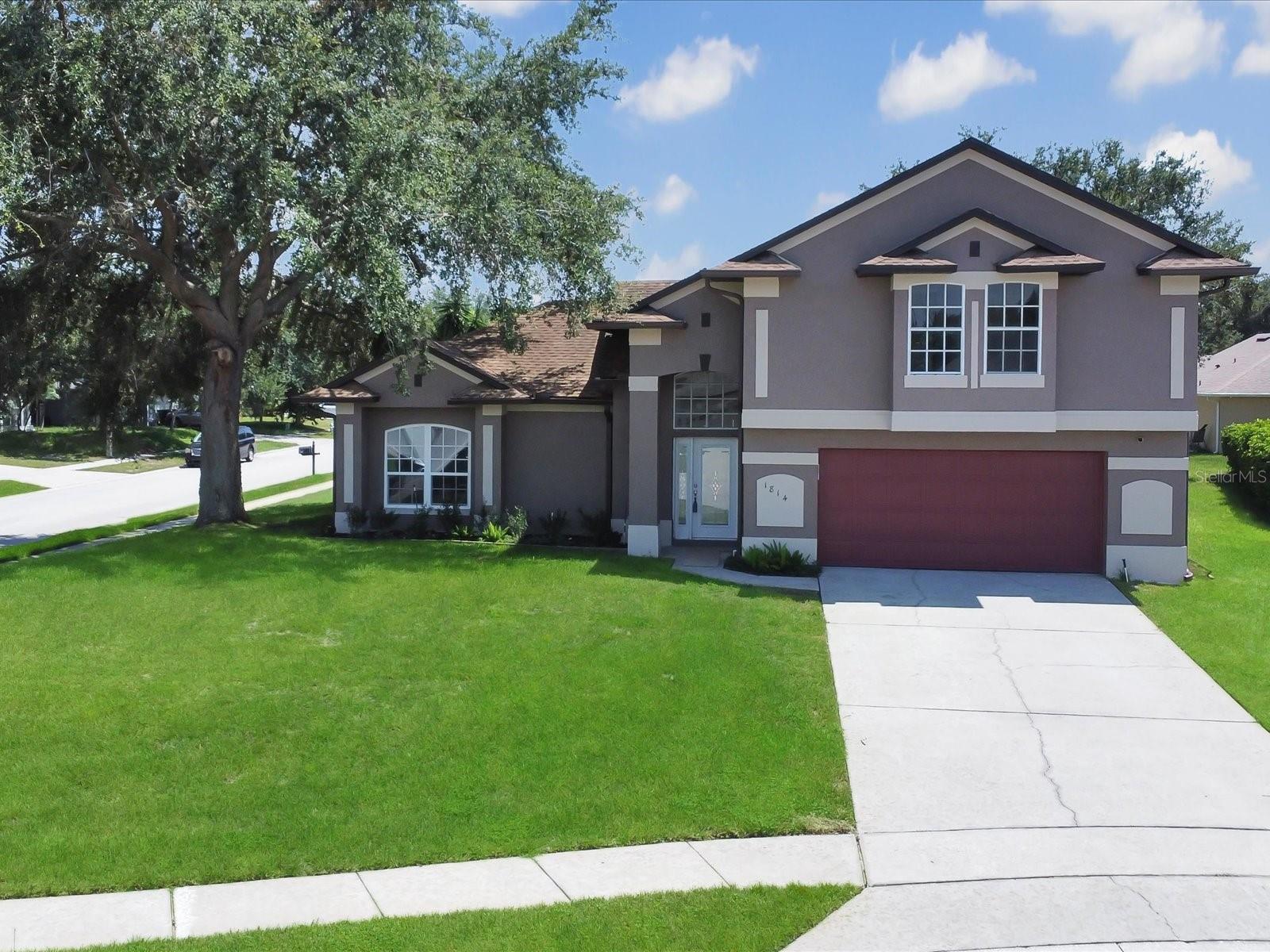 1814 FARRIS COURT