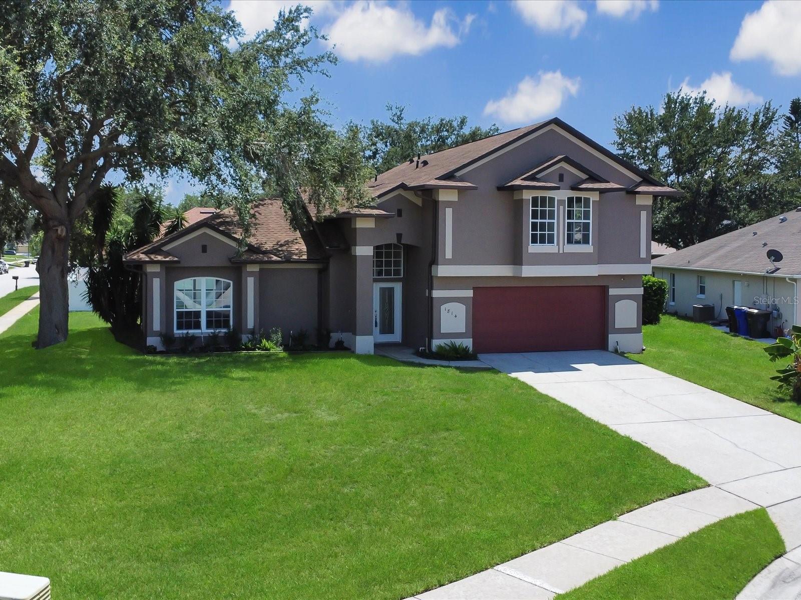 1814 FARRIS COURT