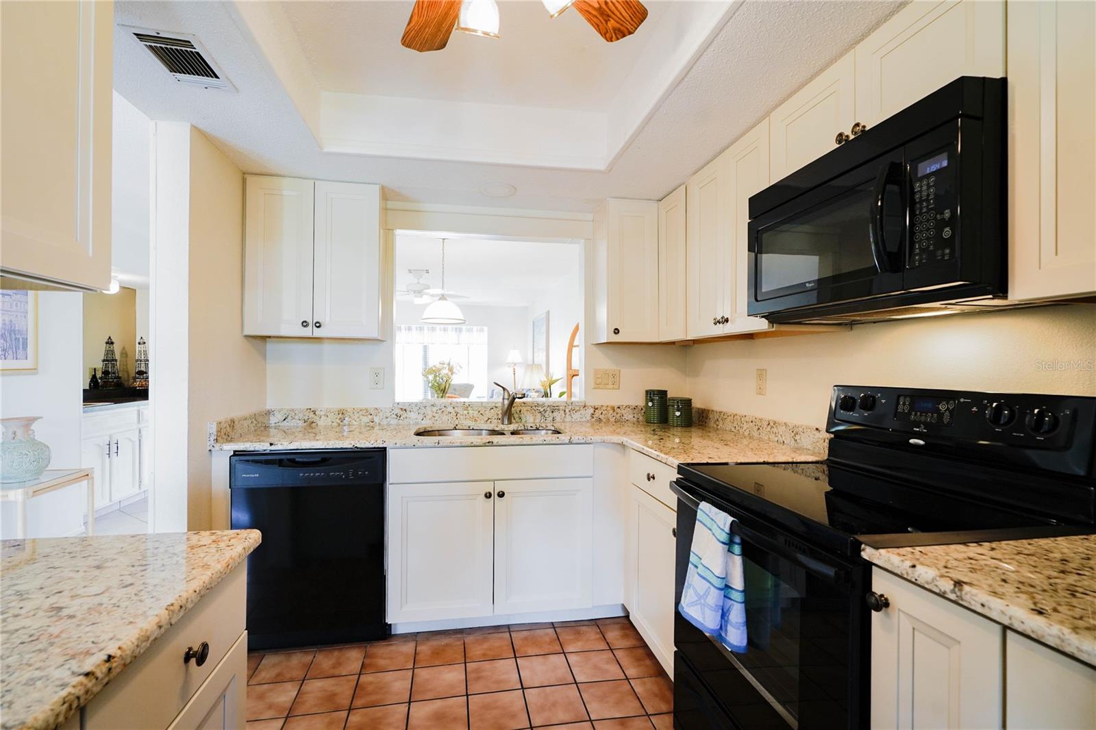 MISSION LAKES - Residential