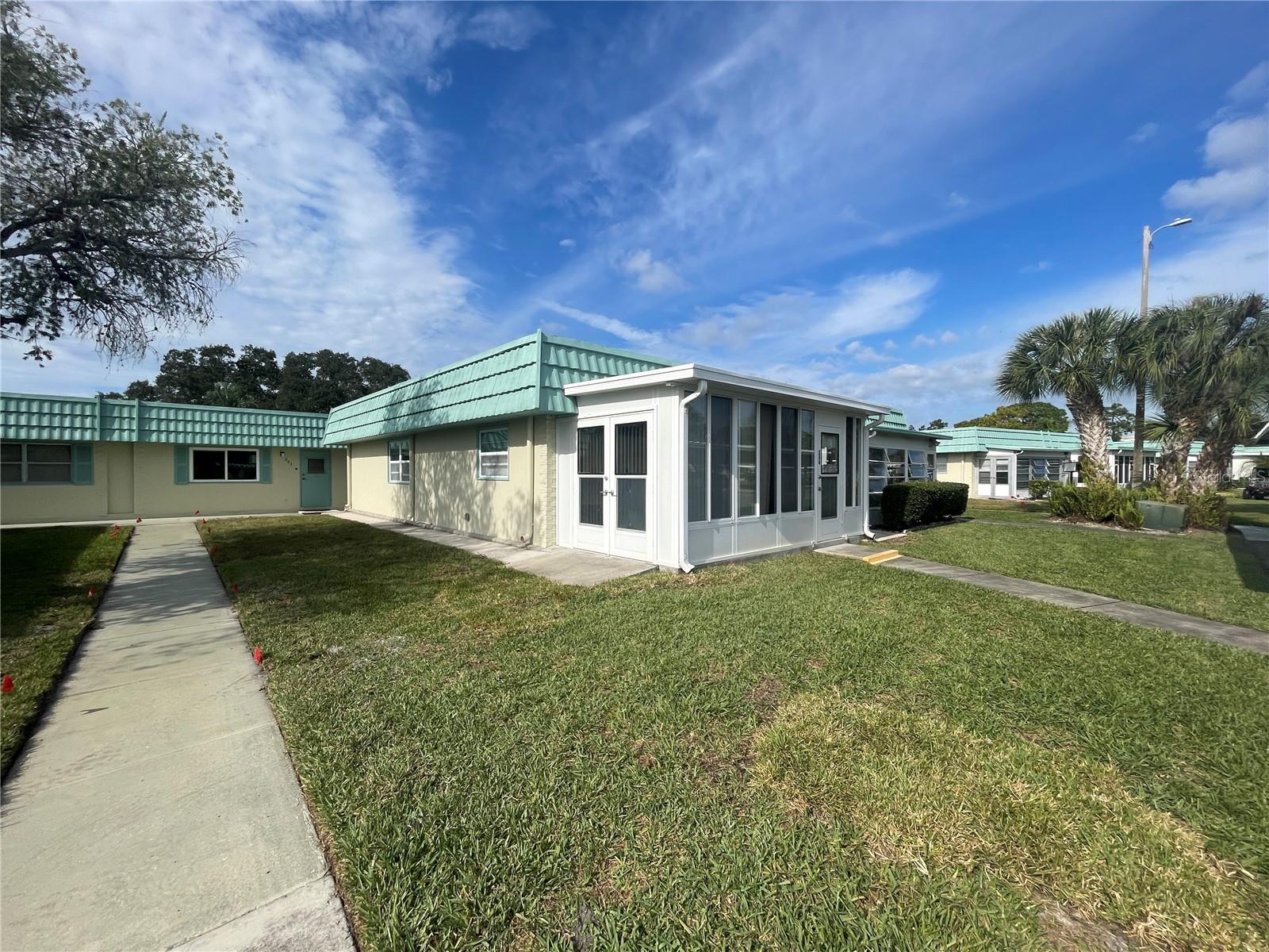 CAMBRIDGE I CONDO - Residential Lease