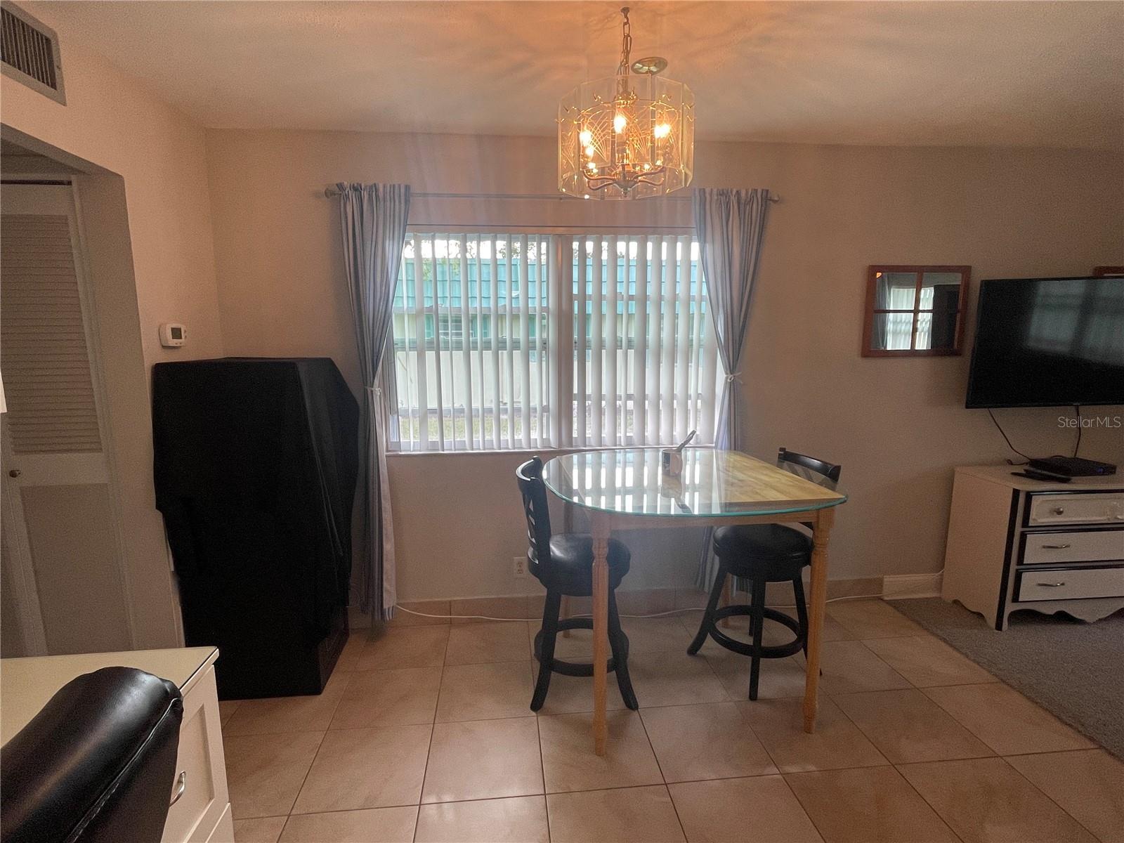 CAMBRIDGE I CONDO - Residential Lease