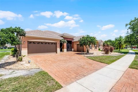 Photo of 3533 Somerset Circle, Kissimmee, FL 34746 (MLS # O6321201)