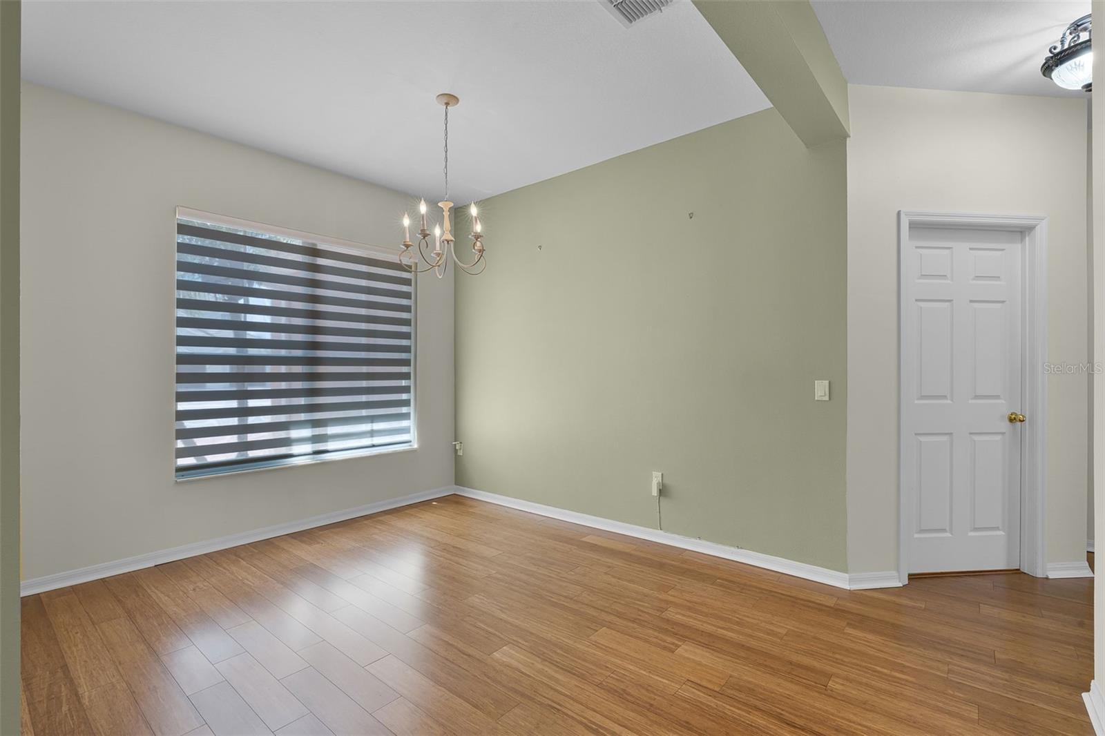 3533 SOMERSET CIRCLE