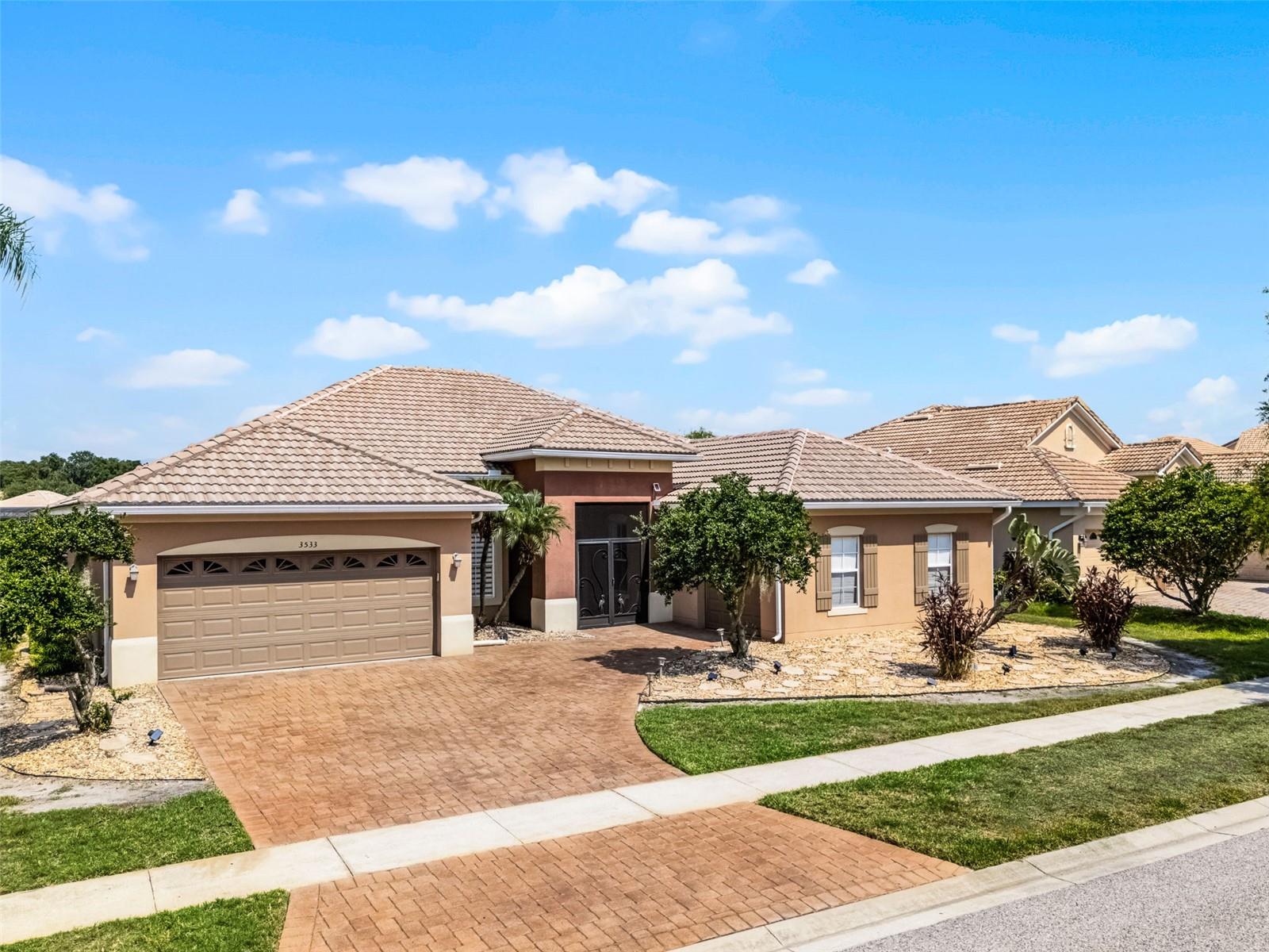 3533 SOMERSET CIRCLE