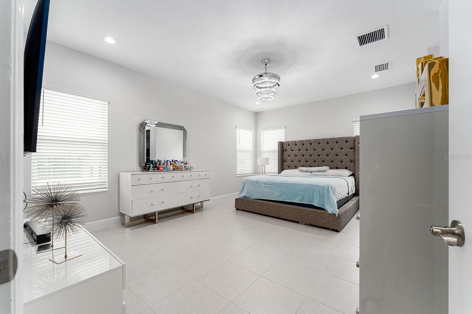 WATERSET WOLF CRK PH D2 - Residential Lease