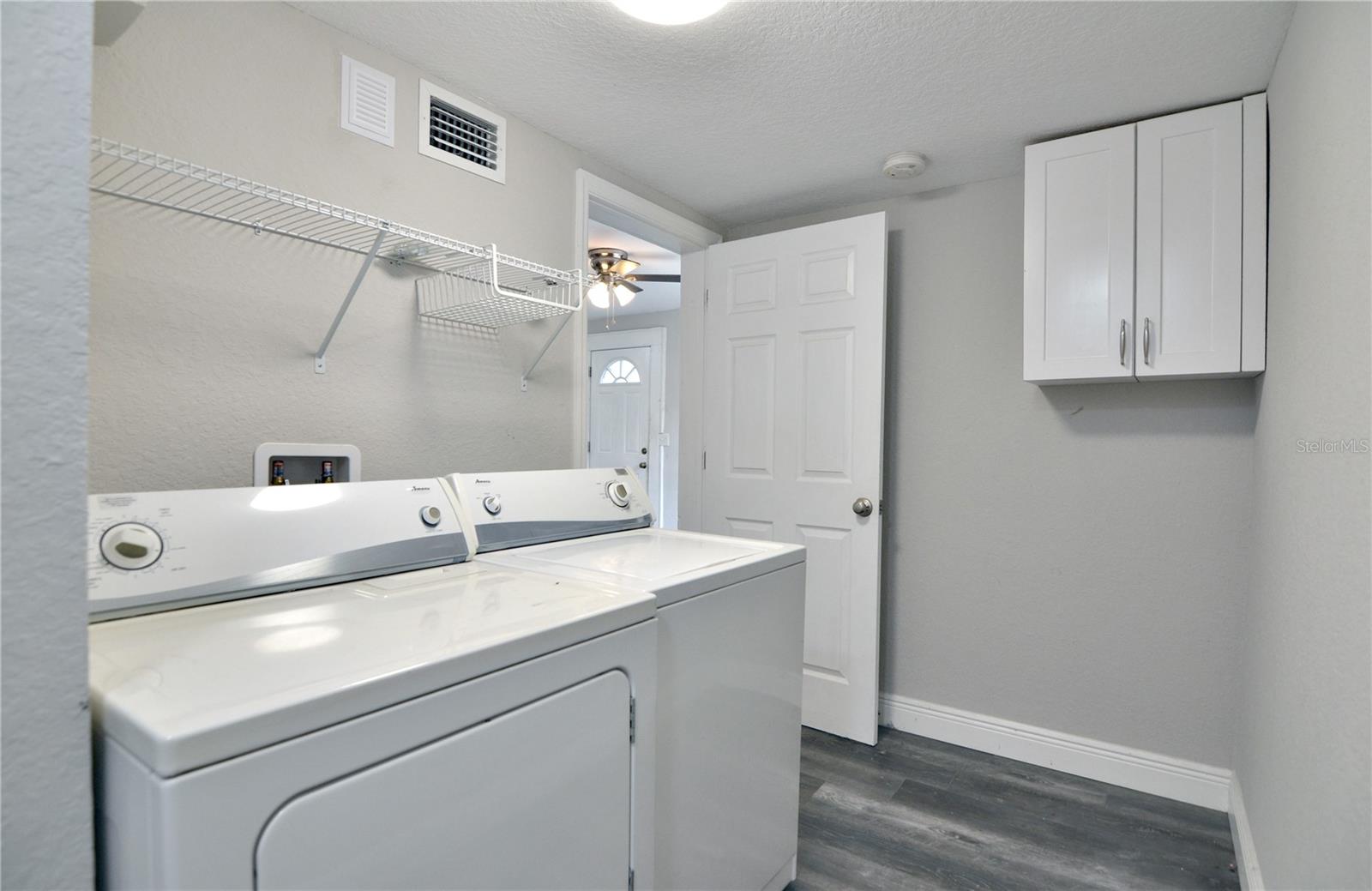 PLAZA PARK ADD CLEARWATER IMPROV CO CORR - Residential Lease