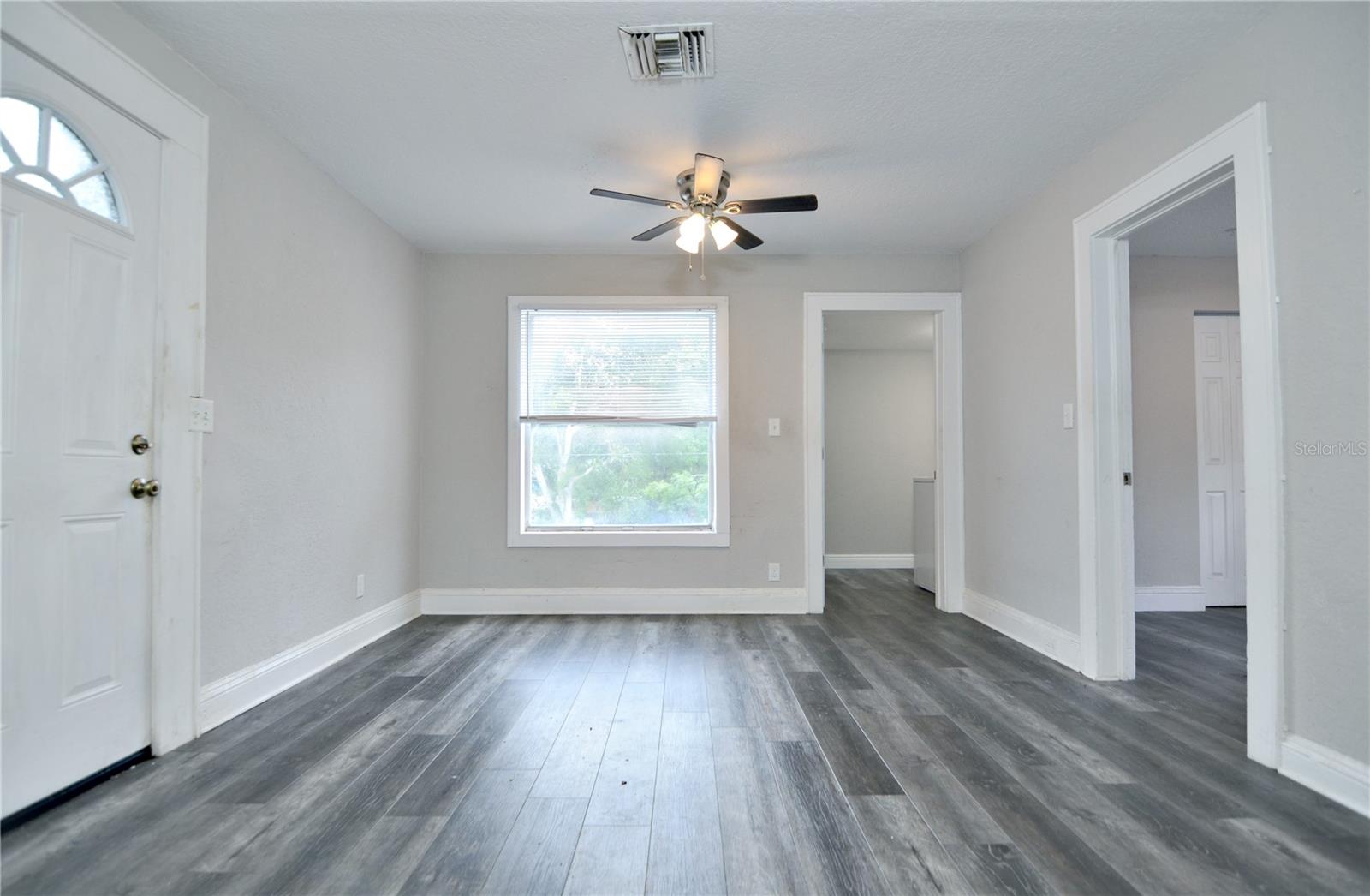 PLAZA PARK ADD CLEARWATER IMPROV CO CORR - Residential Lease