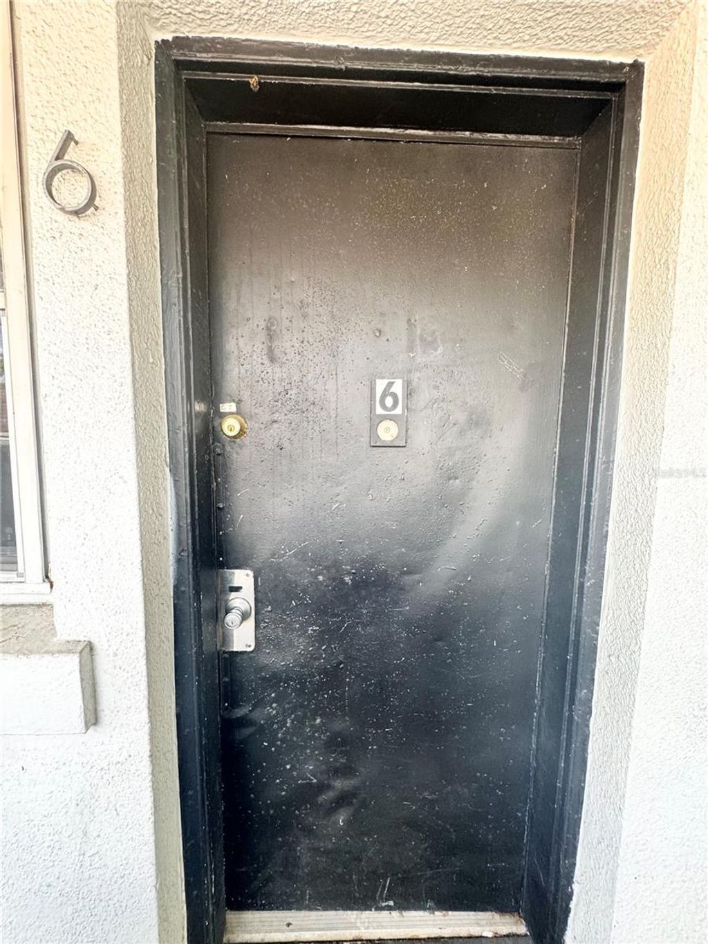 Photo of 704 Cordova Drive #6, Orlando, FL 32804 (MLS # O6398024)