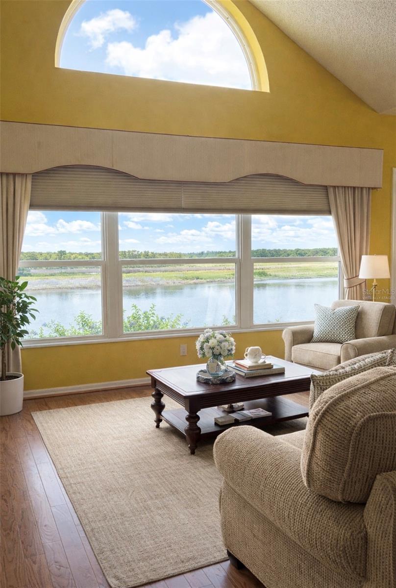 MANCHESTER 1 CONDO PH - Residential