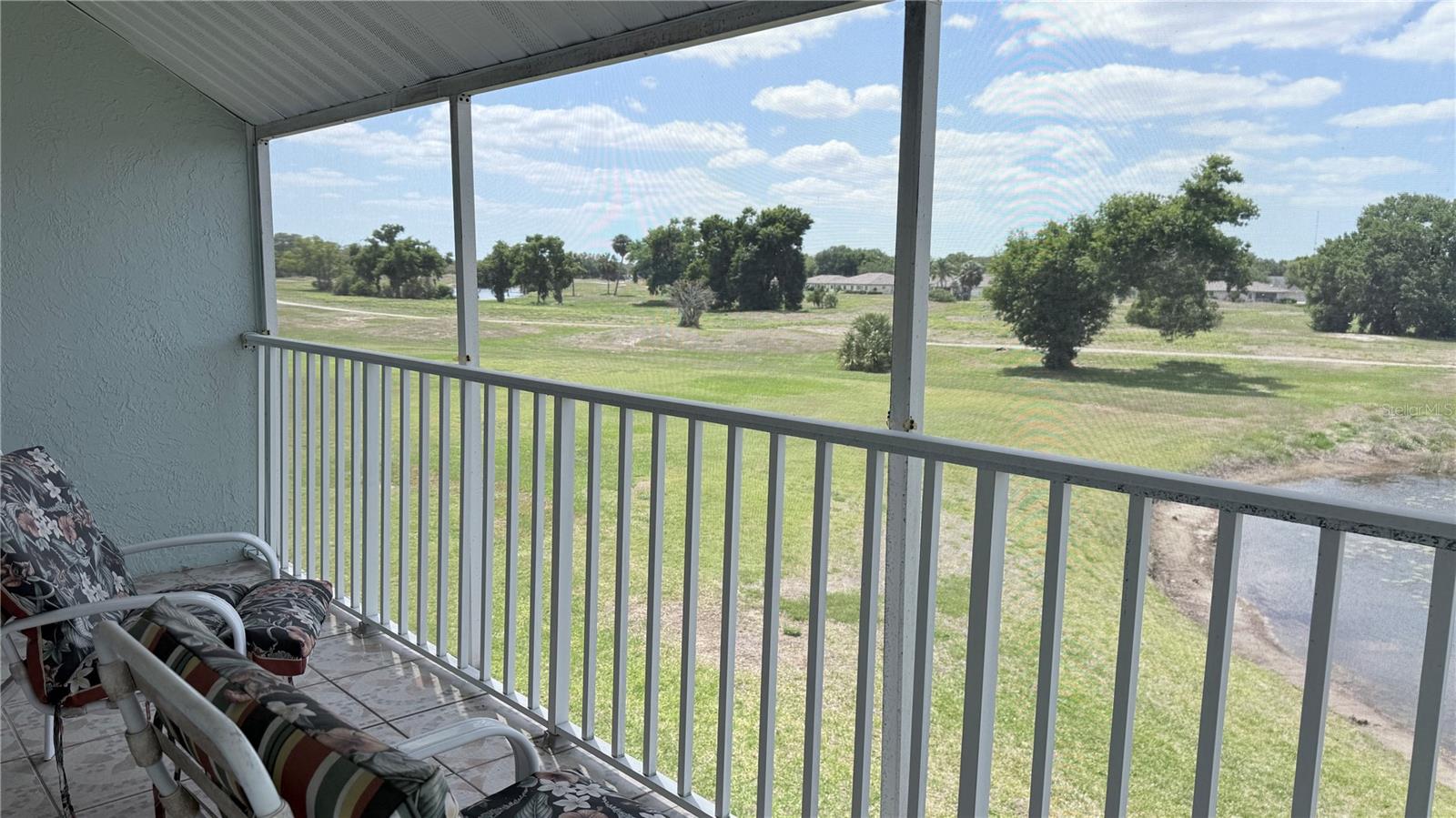 MANCHESTER 1 CONDO PH - Residential