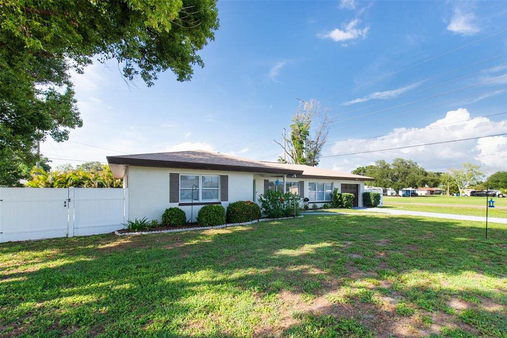 Photo of 1468 Lemon Street, Clearwater, FL 33756 (MLS # TB8512616)