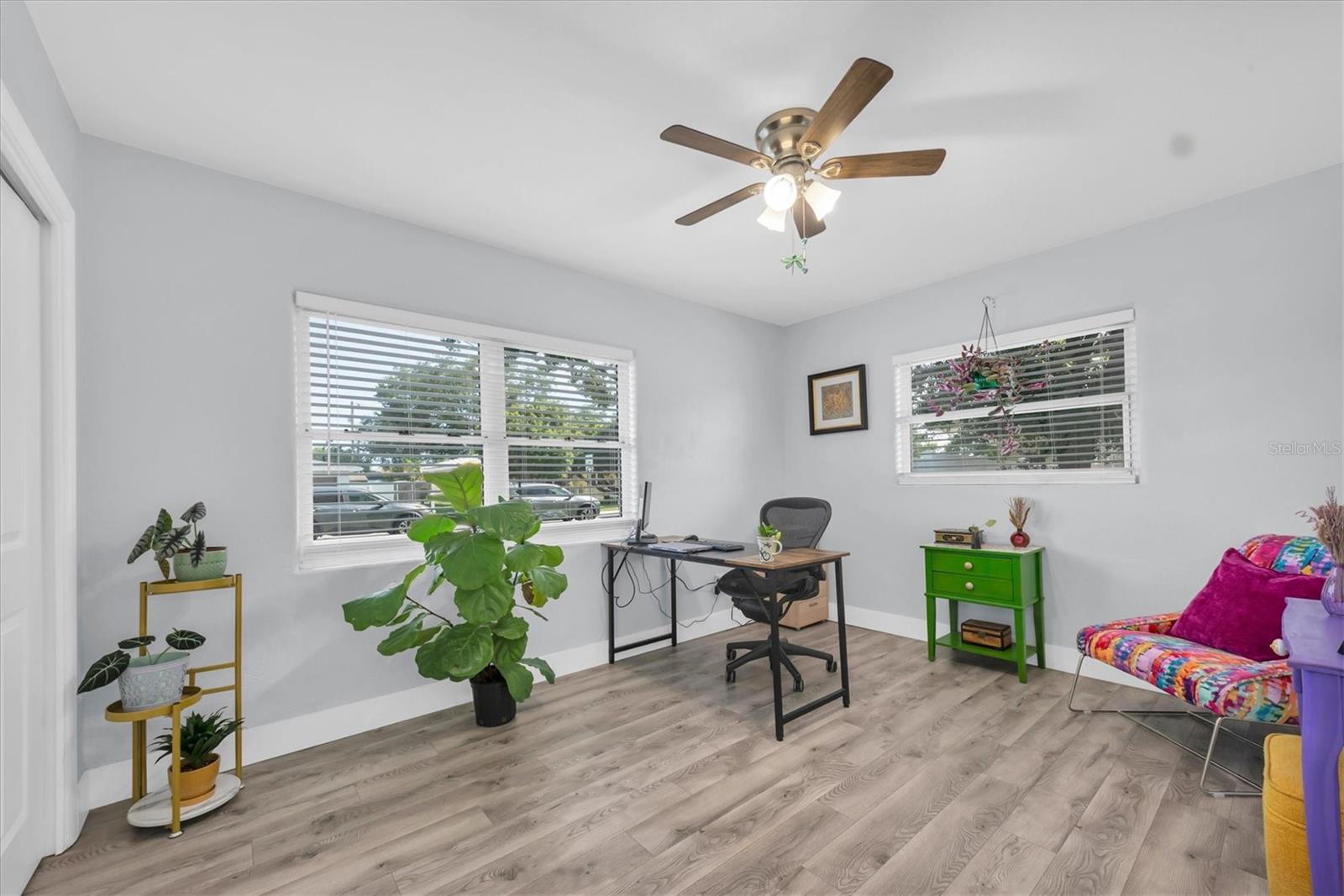 SUNNY PARK GROVES - Residential