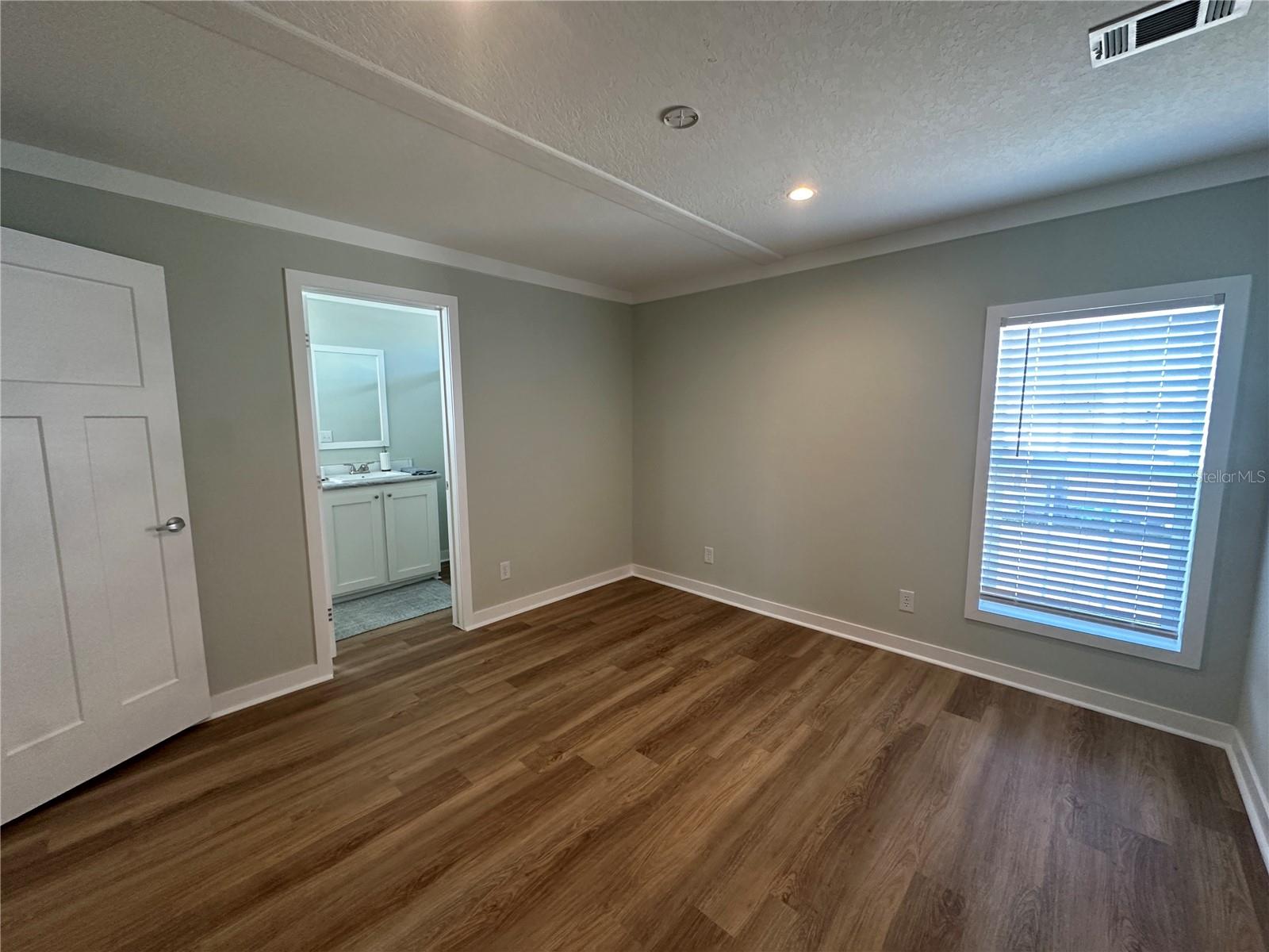 HARBOR COVE - Residential