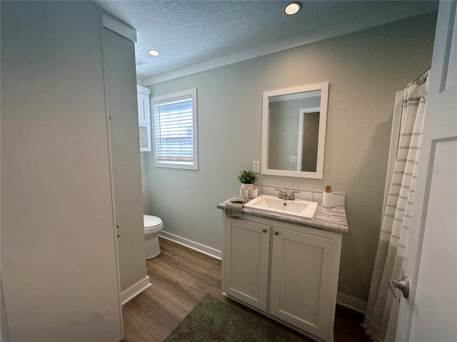 HARBOR COVE - Residential