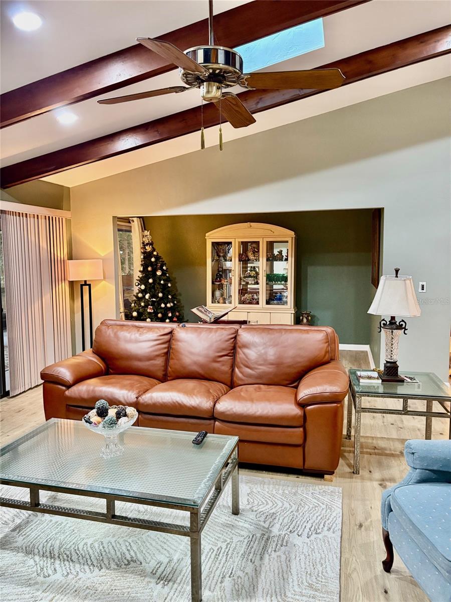 RAINBOW SPGS COUNTRY CLUB ESTATE - Residential