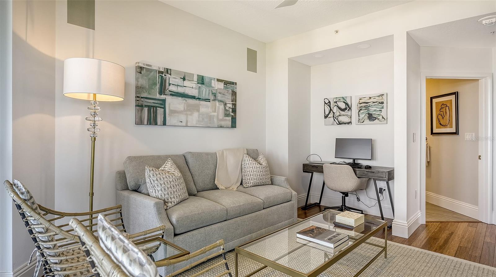 GRAND BAY 1 - Residential Lease