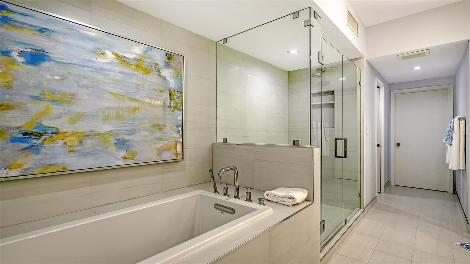 GRAND BAY 1 - Residential Lease