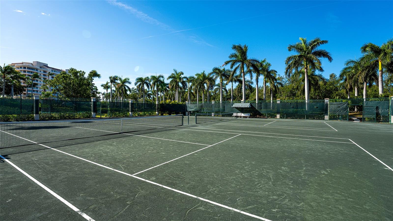 GRAND BAY 1 - Residential Lease