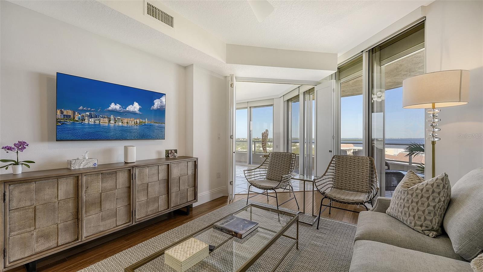 GRAND BAY 1 - Residential Lease