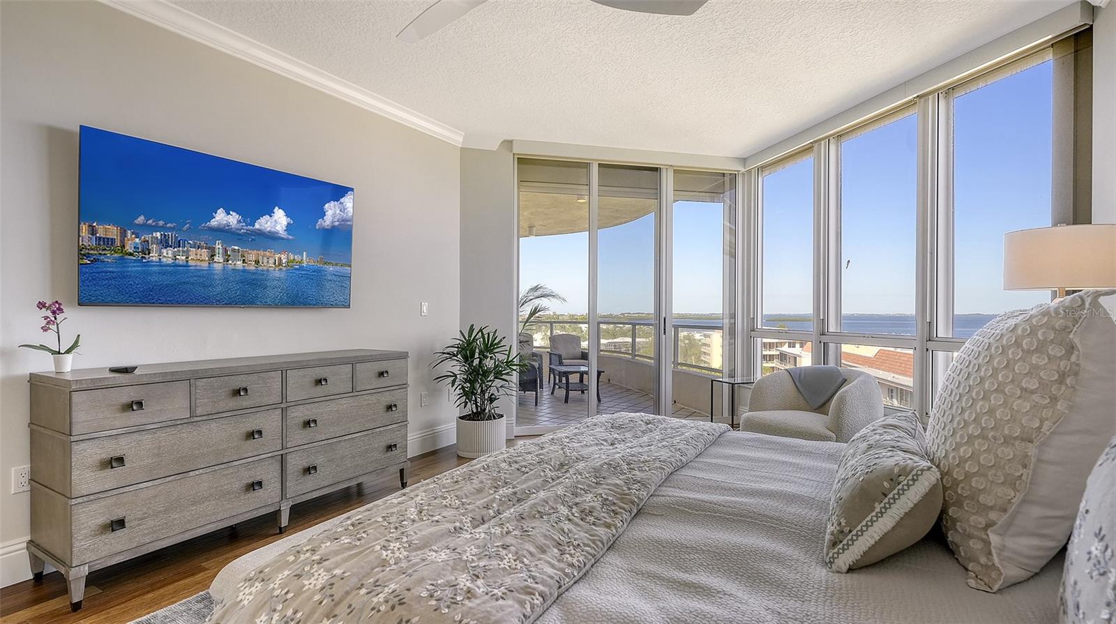 GRAND BAY 1 - Residential Lease